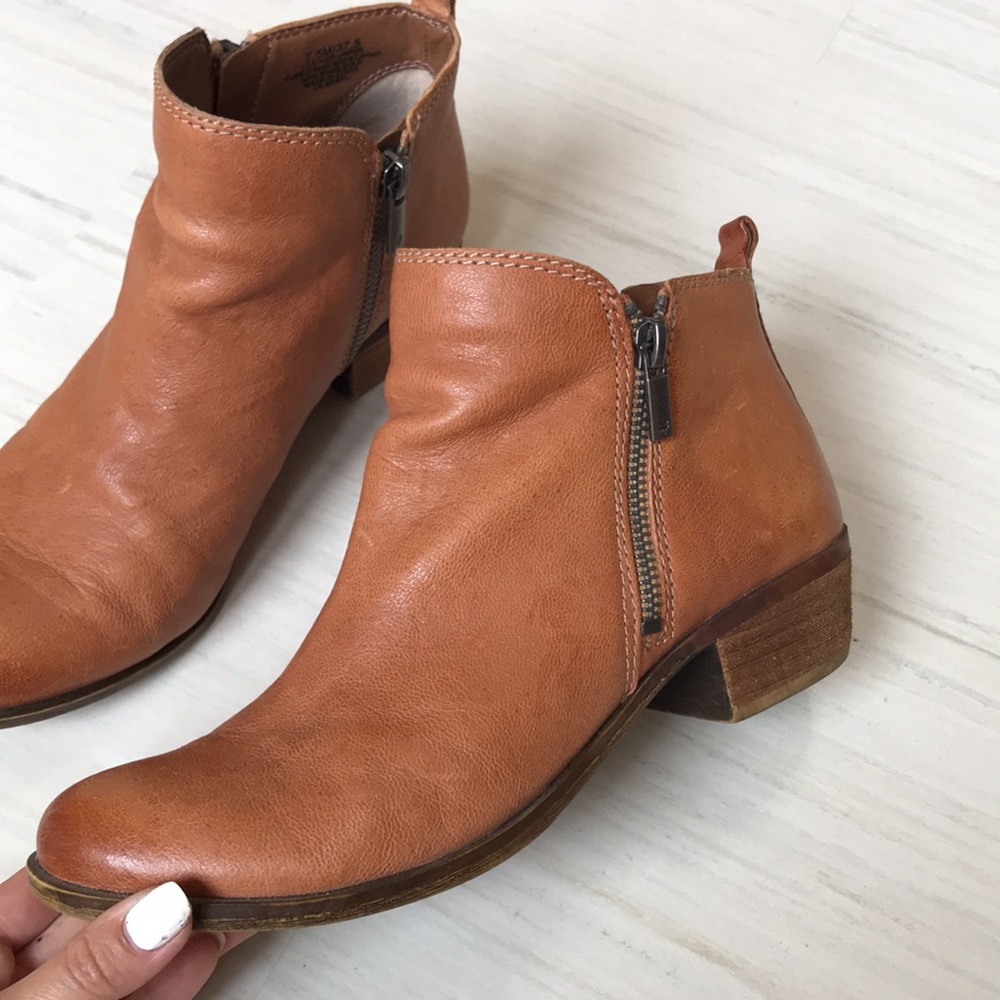Lucky Brand leather bootie Size 7.5 - Picture 2 of 10